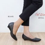 รองเท้าคัทชูเสริมส้นทรงหัวแหลม (สีดำ)
