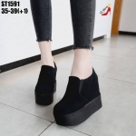 รองเท้าผ้าใบแฟชั่นเริมส้นเตารีดสไตล์เกาหลี (สีดำ)