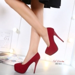 รองเท้าคัทชูสักหลาดทรงหัวกลม (สีแดง)