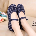 รองเท้าปักลายดอกคาร์เนชั่น (สีกรม)