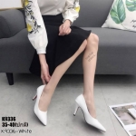 รองเท้าคัทชูชามัวร์นิ่ม (สีขาว)