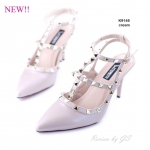 รองเท้า Valentino หนังนิ่ม (สีครีม)