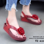 รองเท้าแตะคอมฟอร์ทแต่งดอกไม้ (สีแดง)