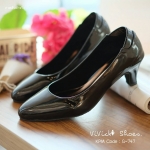 รองเท้าคัทชูหนังเงานิ่มสีดำคลาสสิก