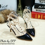 พร้อมส่ง : รองเท้า Valentino T-strap rockstud heels 2015 (สีดำ)