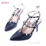 รองเท้า Valentino หนังนิ่ม (สีดำ)