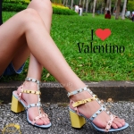 พร้อมส่ง : รองเท้า Valentino Watercolor Rockstud Sandal 2015 (สีฟ้า)