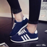 รองเท้าผ้าใบสปอร์ตแต่งแถบ (สีกรม)