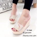 รองเท้าส้นเตารีด Style Hello Kitty (สีครีม)