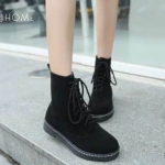 รองเท้าบูทสักหลาดพาสเทล (สีดำ)