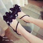 รองเท้าแตะซาตินโบว์เพชร (สีดำ)