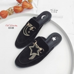 รองเท้าโลฟเฟอร์ปักลาย (สีดำ)