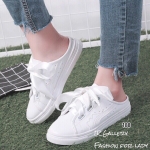 รองเท้าผ้าใบพียูแต่งโบว์