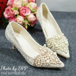 พร้อมส่ง : รองเท้าคัทชูลูกไม้ประดับมุข