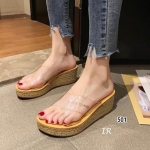 รองเท้าลำลองเสริมส้นแต่งสายไขว้ใส (สีเหลือง)