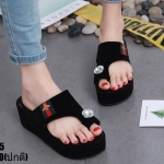 รองเท้าแตะส้นเตารีดแต่งเพชร (สีดำ)