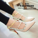 พร้อมส่ง : รองเท้า Valentino Pastel Heels 2015 (สีครีม)