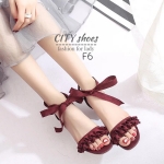 รองเท้าส้นตันผูกโบว์ (สีเลือดหมู)
