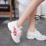 รองเท้าผ้าใบแต่งลายแฟชั่น Style Sport Girl (สีขาว)