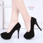 รองเท้าคัทชูส้นสูงแต่งดีเทลหน้า (สีดำ)