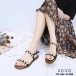 รองเท้าแต่งมุกสไตล์ลำลอง (สีดำ)