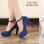 รองเท้าคัทชูส้นสูงแต่งสายรัด (สีน้ำเงิน)