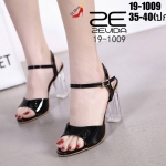 รองเท้าส้นแก้วอะคริลิคหนังเงา (สีดำ)