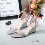 รองเท้าส้นเตารีดรัดข้อ (สีเทา)