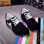 รองเท้าผ้าใบ M ส้นหยัก (สีดำ)