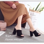 รองเท้าส้นตันเปิดส้น (สีดำ)