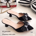 รองเท้าส้นเตี้ยเปิดส้นสไตล์ Poem (สีดำ)