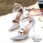 รองเท้า Style Valentino สายไขว้ (สีเทา)