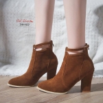 รองเท้ามินิบูทแต่งสายรัดข้อ (สีน้ำตาล)