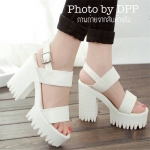 รองเท้าส้นตึก Style Nanda (สีขาว)