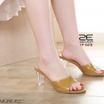 รองเท้าส้นแก้วใสเปิดหน้า (สีเหลือง)