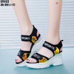 รองเท้าลำลองเสริมส้นแต่งสายเมจิกเทป (สีดำ)