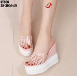 รองเท้าส้นเตารีดทรงสวมแต่งลายแฟชั่น (สีชมพู)