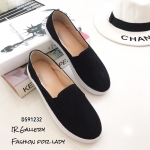 รองเท้าผ้าใบสวมผ้าลูกฟูก (สีดำ)