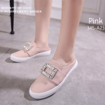 รองเท้าผ้าใบเปิดส้นแต่งเพชรหน้า (สีชมพู)