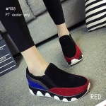 รองเท้าผ้าใบสักหลากแบบสวม (สีแดง)