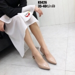 รองเท้าคัทชูหนังเงาแต่งผึ้ง (สีชมพู)