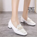 รองเท้าคัทชูสวมแต่งมุก (สีขาว)