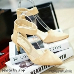 พร้อมส่ง : รองเท้าส้นสูงปิดหัวLV (สีครีม)