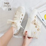 รองเท้าผ้าใบทรงหุ้มข้อพาสเทล (สีขาว)