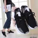 รองเท้าผ้าใบแฟชั่นสไตล์Sportแต่งสี (สีดำ)