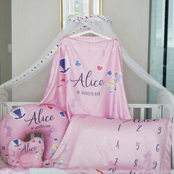 ชุดของขวัญเด็กแรกเกิด BP6 หมอนหลุม + ผ้าคลุมให้นม + หมอนรองให้นม+ ผ้าห่มขนาด 75x100cm ลาย Wonderland - Pink