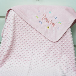 ผ้าห่ม Minky - สีชมพู 75x100cm แบบปักชื่อ+icon - Rainbow, Daisy, Butterfly, Cloud and Heart