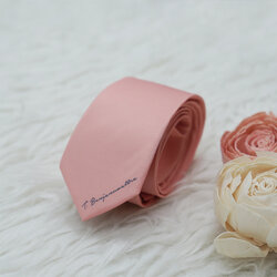เนคไท สั่งทำใส่ชื่อ ขนาด 2.5" - Minimal - Light Coral