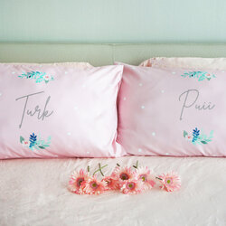 ปลอกหมอนหนุนคู่ พิมพ์ลายเต็มผืน Polka dot - Flower - Pink