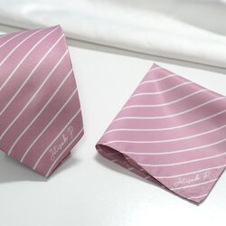 เนคไท สั่งทำใส่ชื่อ ขนาด 3" + ผ้าเช็ดหน้า - Stripe - Pink